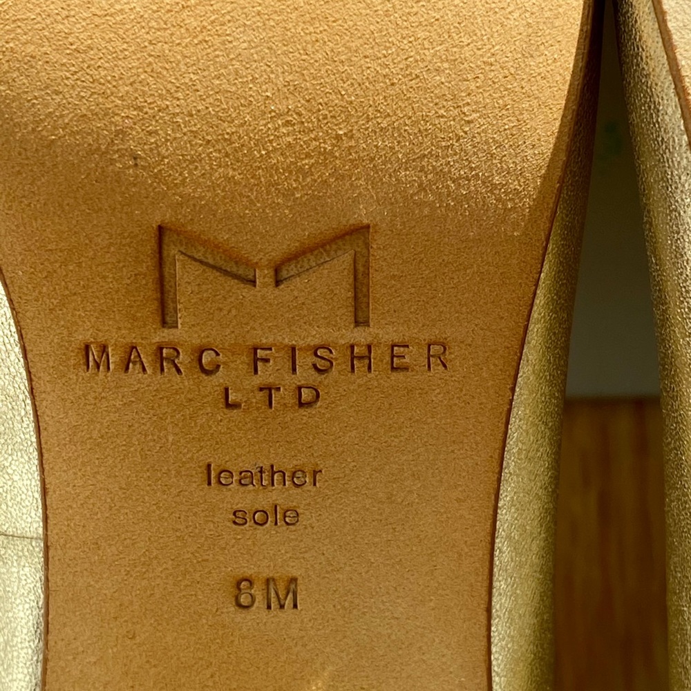 MARC FISHER POINTED GOLD METALLIC HIGH HEELS - Picture 6 of 10